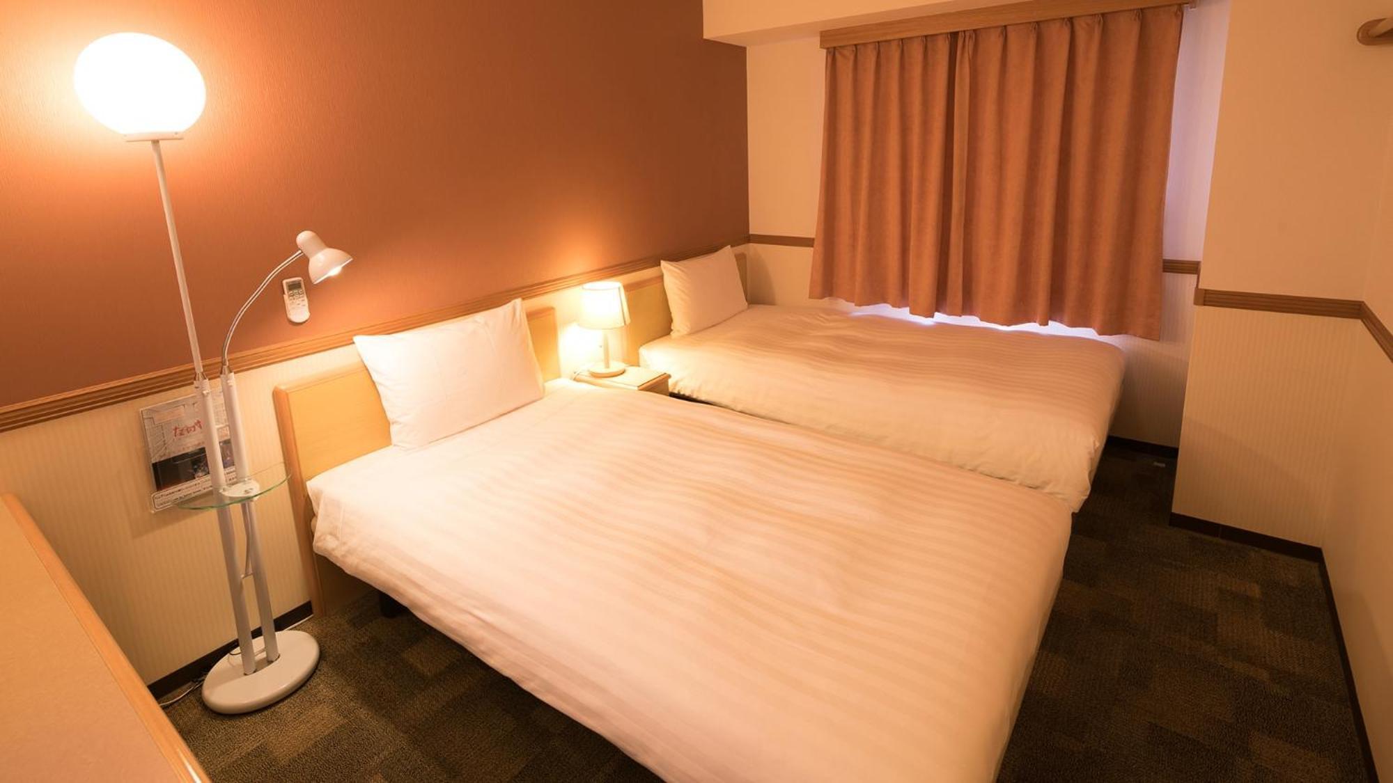 Toyoko Inn Aioi Eki Shinkansen Guchi Rum bild