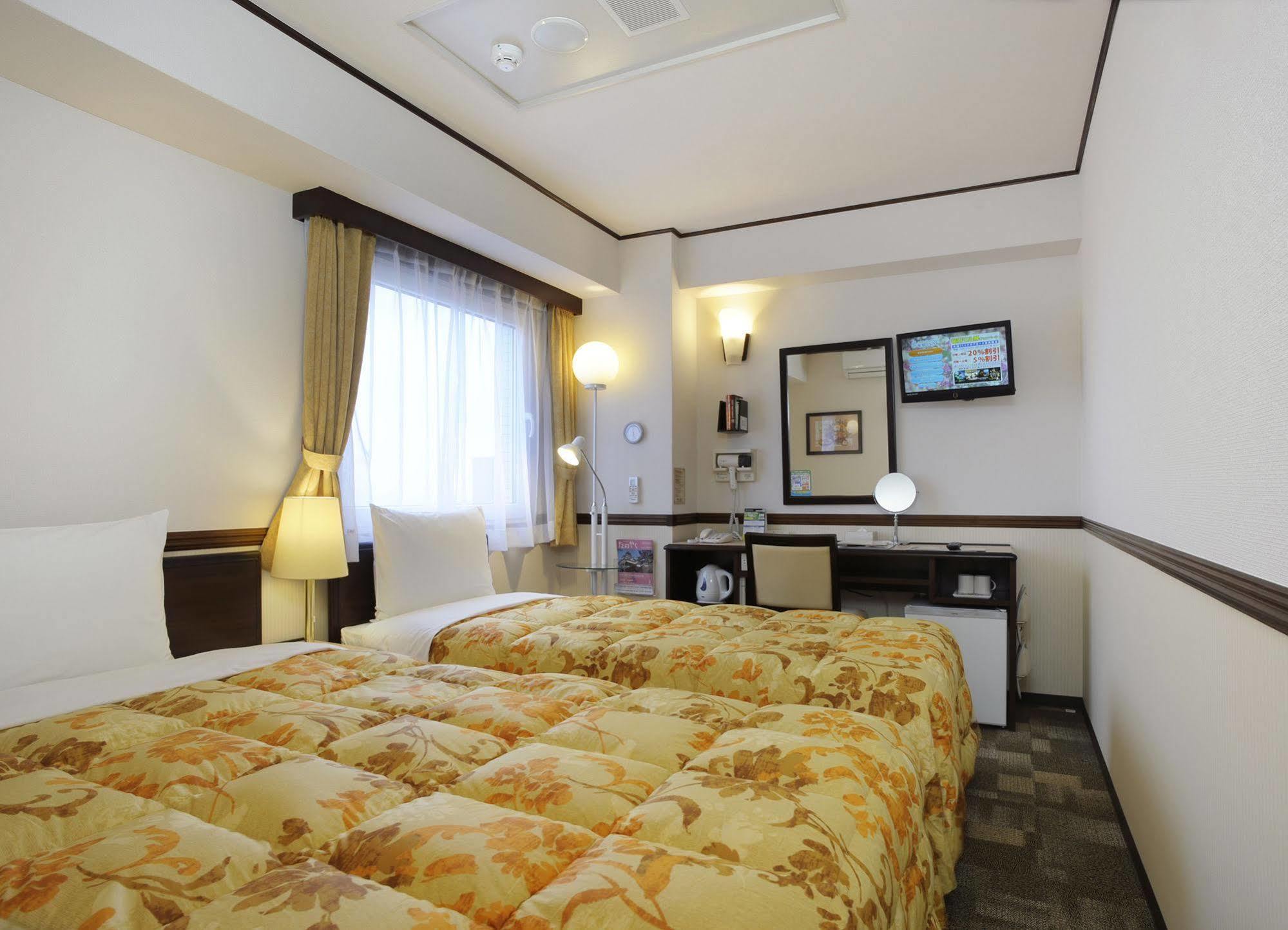 Toyoko Inn Aioi Eki Shinkansen Guchi Exteriör bild