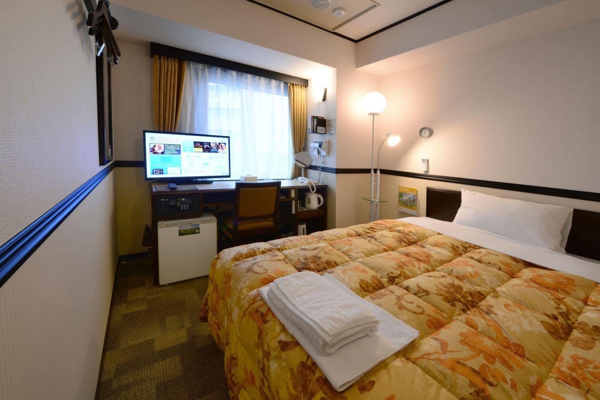 Toyoko Inn Aioi Eki Shinkansen Guchi Exteriör bild